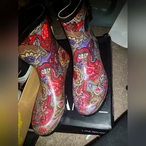 Super cute rain boots